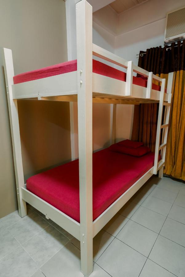 Tarasa Hostel Pasay Exteriér fotografie